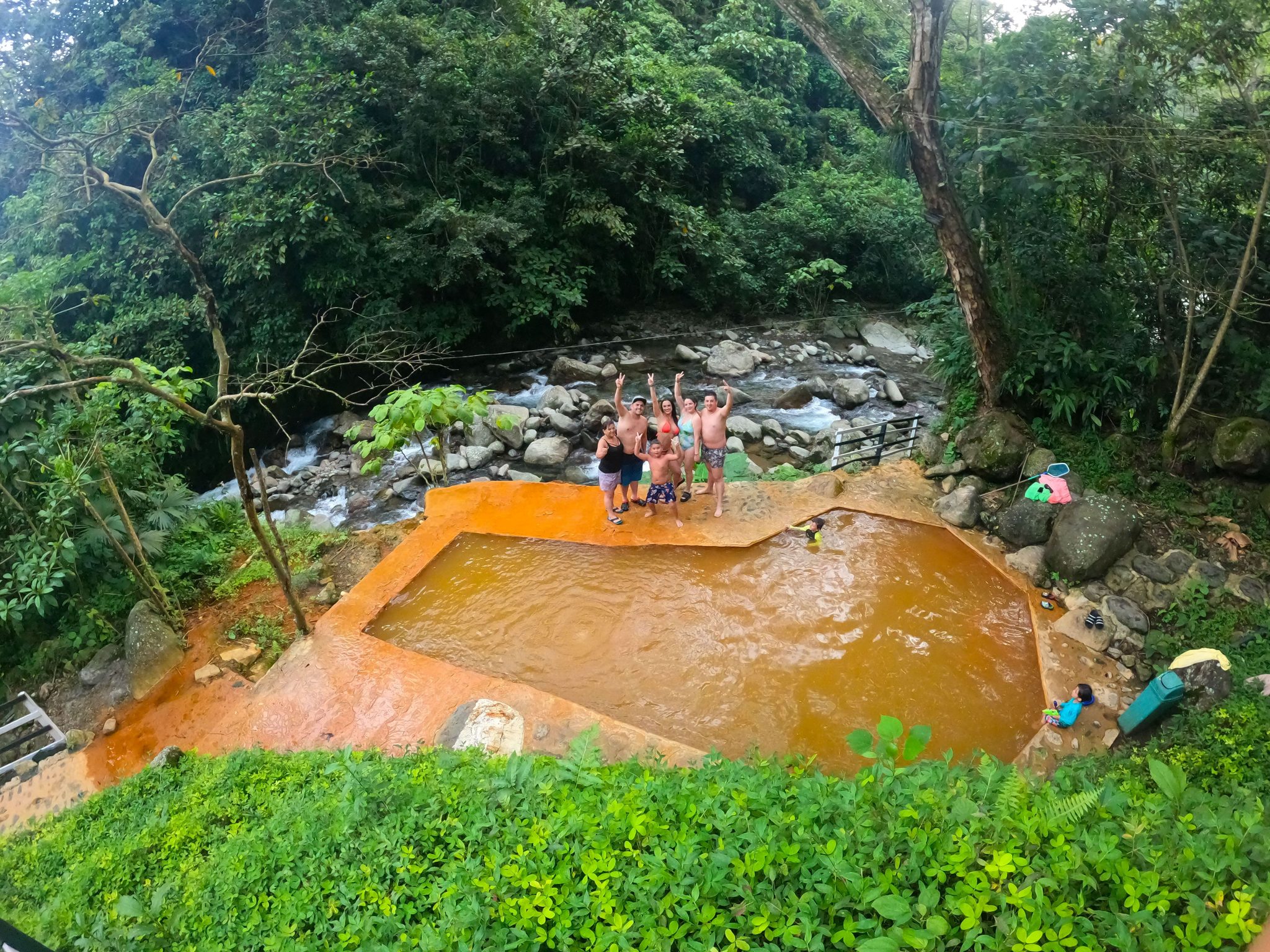 pasadia en termales el escondite